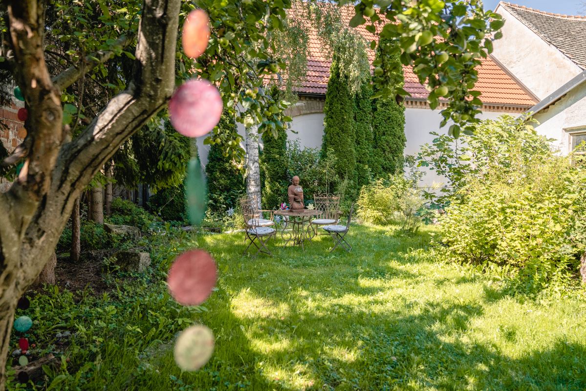 Massage - Gabriele Fuchs - Garten - Blick in den Garten